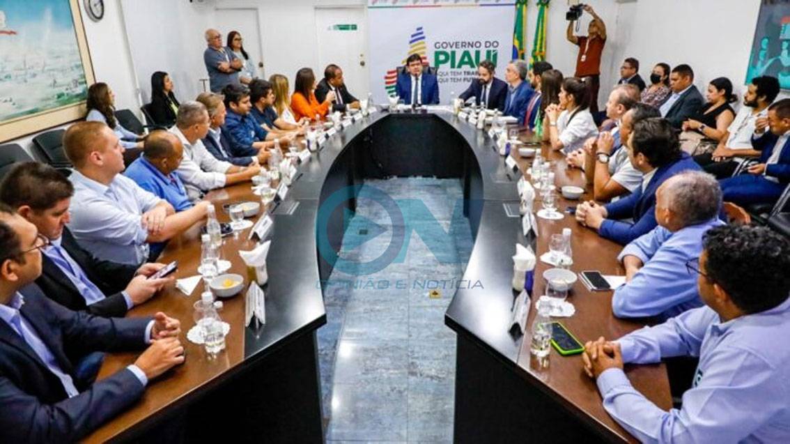 Governador apresenta Orçamento Participativo a vereadores com R$ 50 milhões em Teresina e Parnaíba